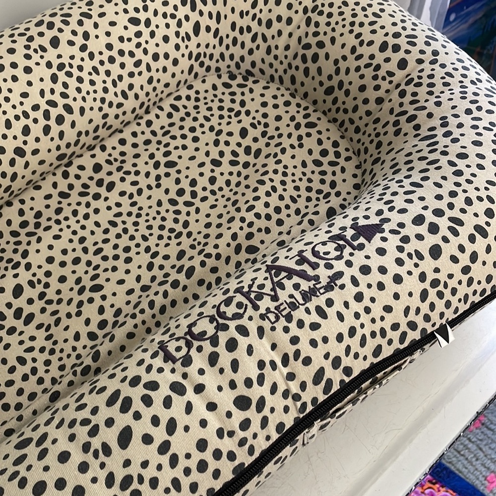 Dock A Tot Deluxe - hard to find! Neutral polka dot style print